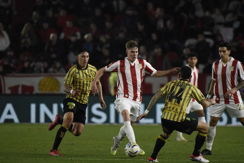 Mikel Amondarain podr&iacute;a estar ausente en los partidos de Libertadores de Estudiantes