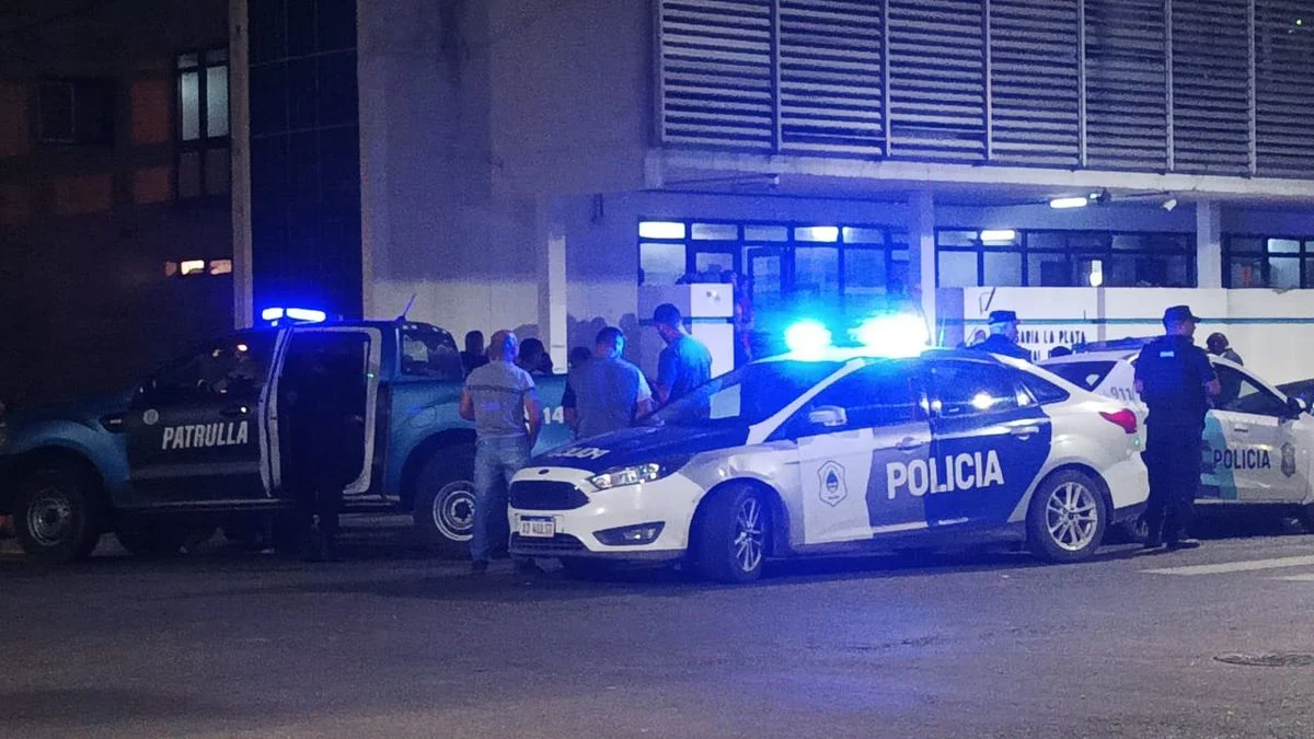 Conmoción en La Plata: mataron a una nena de 7 años que quedó en medio de un robo