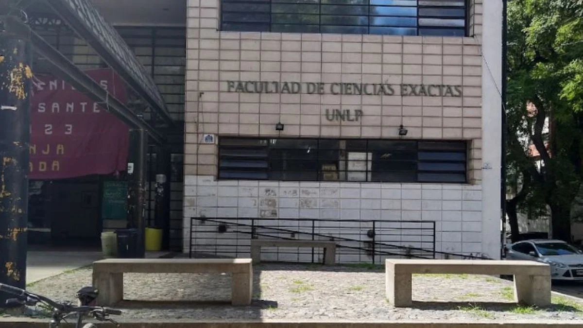 Polémica por un bochazo masivo en una facultad de la UNLP
