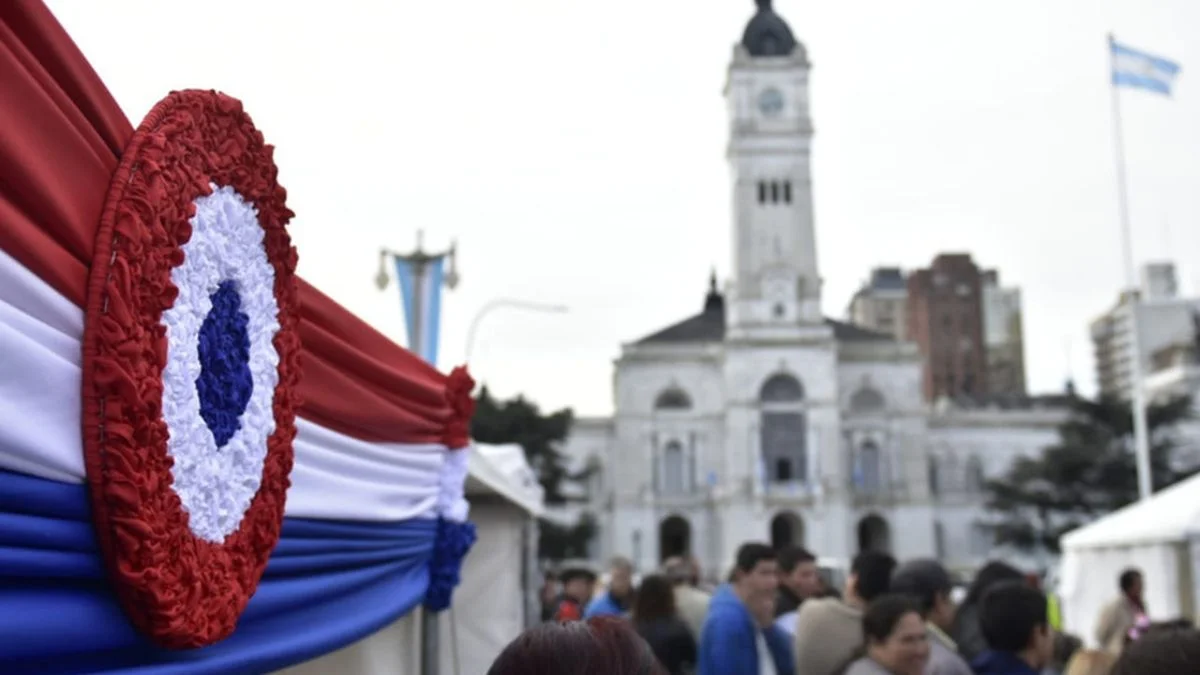 Los festejos en La Plata de la comunidad de Paraguay fueron reprogramados por el mal tiempo