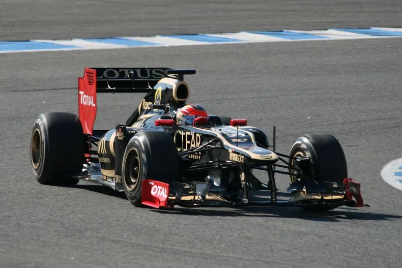 El Lotus E20 contiene un motor v8 que será parte del show en el recorrido que hará Franco Colapinto