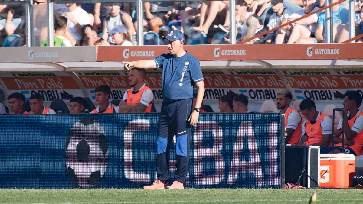 Diego Flores habló en conferencia tras el triunfo de Gimnasia y contó cómo sintió su primera vez en el Bosque