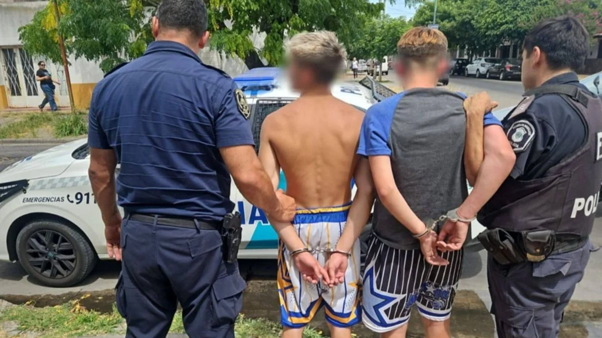 Detuvieron a dos menores por el robo de una moto en Tolosa