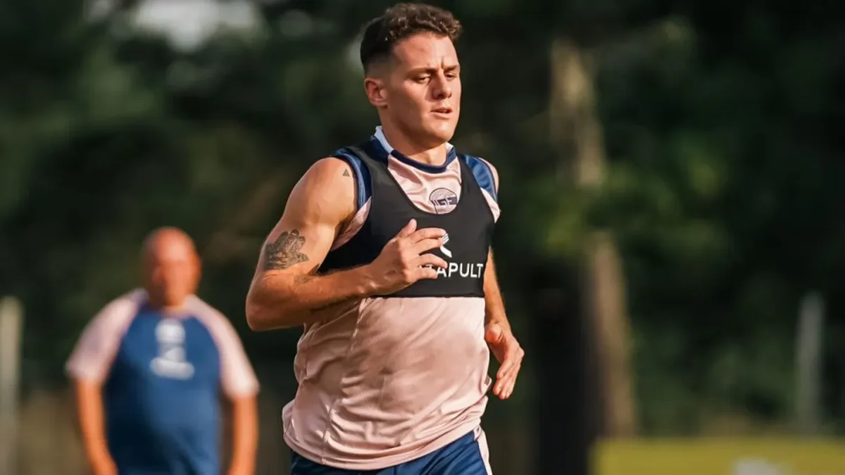 Bautista Merlini, duda en Gimnasia para recibir a Sarmiento