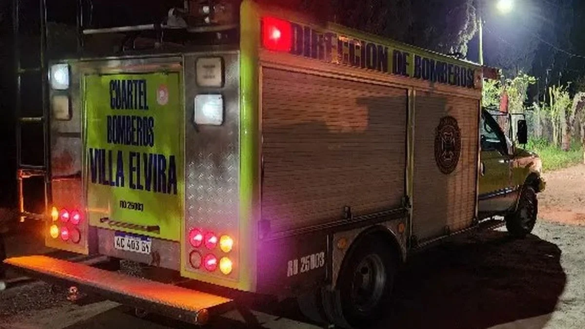 Un incendio arrasó una vivienda en Altos de San Lorenzo