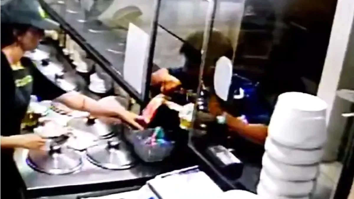 Pidió un helado y luego robó a mano armada en Los Hornos