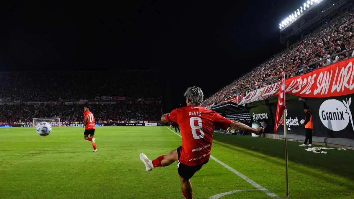 Estudiantes se la juega en Rosario para seguir con vida en los playoffs
