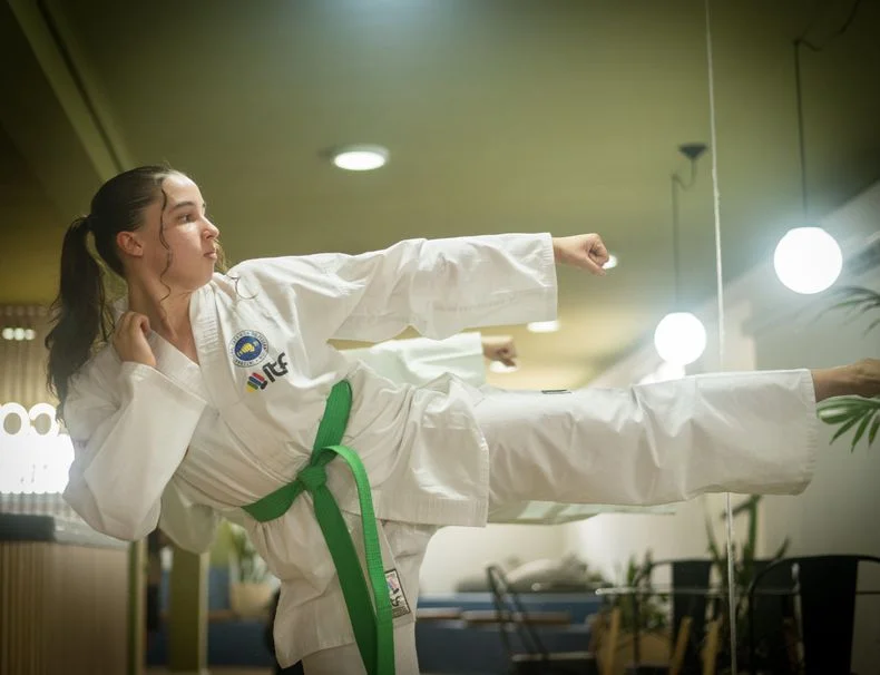 La deportista platense en formación que sueña representar a la Argentina en el Sudamericano de Taekwondo