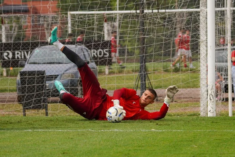 Fabricio Iacovich, volver&aacute; a ser titular en Estudiantes tras la ausencia de Fernando Muslera