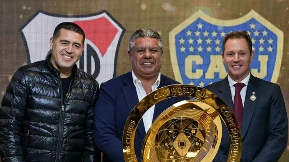 "¿Llegó la hora de las SAD?": Milei liquidó a Chiqui Tapia tras los fracasos de Boca y River