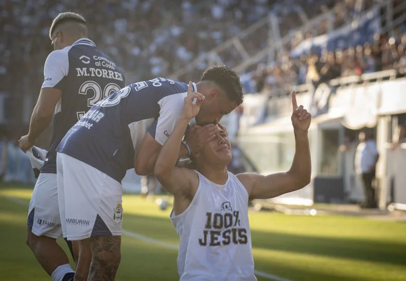 Jerem&iacute;as Merlo podr&iacute;a ser titular en la visita de Gimnasia a Vicente L&oacute;pez