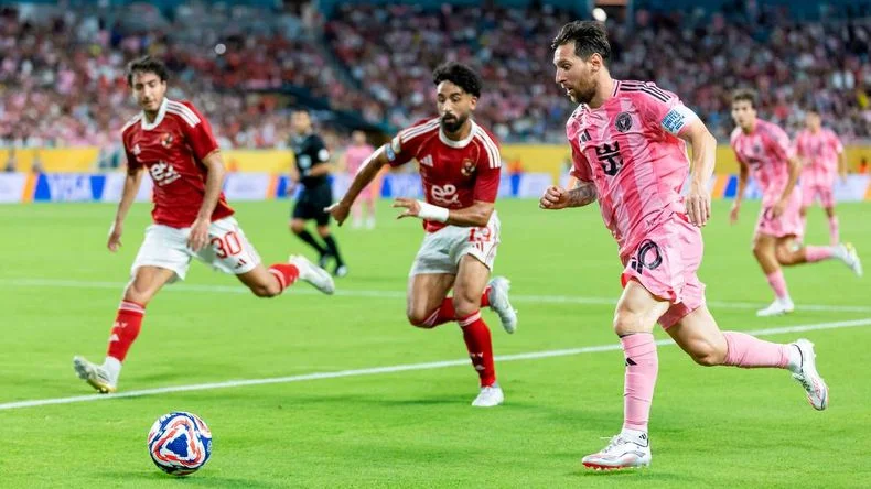 A Lionel Messi solo le falt&oacute; el gol en su estreno en el Mundial de Clubes