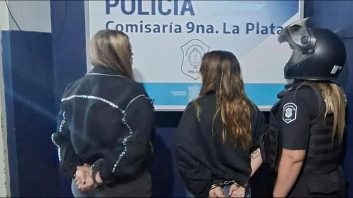 Capturaron a dos mecheras en un comercio del centro platense