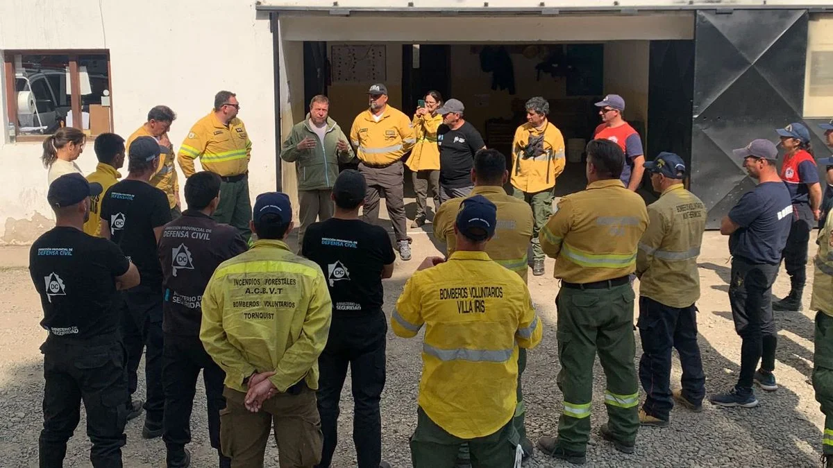 Provincia envío brigadistas para combatir los incendios en El Bolsón