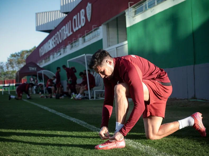 Estudiantes trabaj&oacute; en Brasil y espera el partido de esta noche ante Flamengo