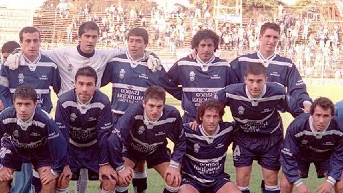 Un ex Gimnasia será entrenador de un rival directo