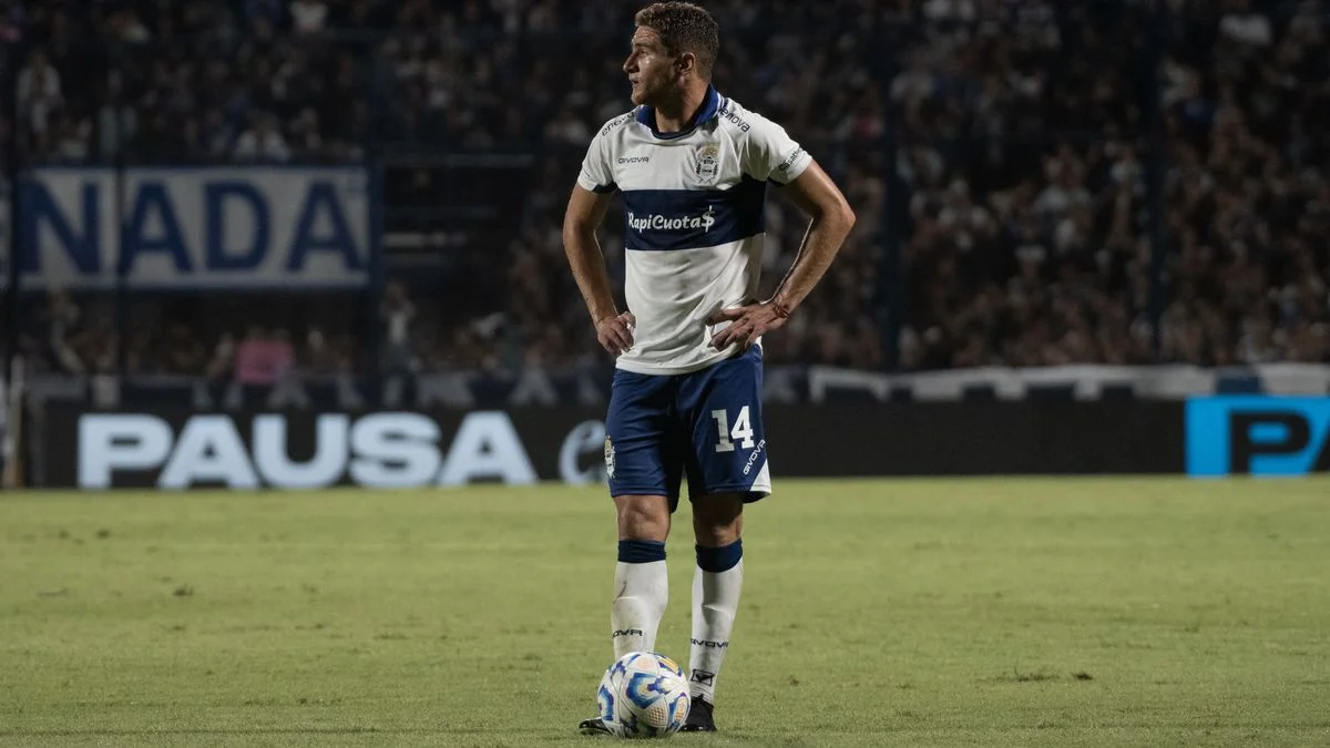 Gimnasia y la primera baja para viajar a Mendoza mañana