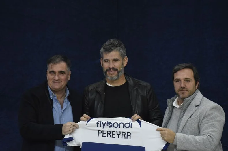 Ariel Pereyra fue ratificado como entrenador de Gimnasia, firmó por 18 meses