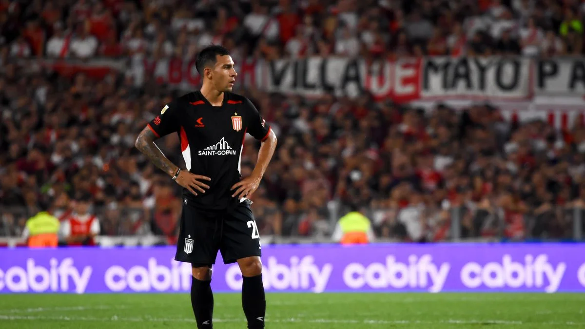 Estudiantes penó un error que Eric Meza ya había cometido en Colón