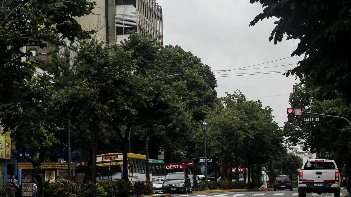 Nublado pero templado, el clima en La Plata