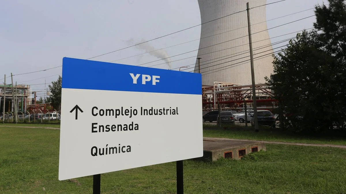 ¿Conflicto en puerta? Tensión entre UOCRA y SUPeH en YPF
