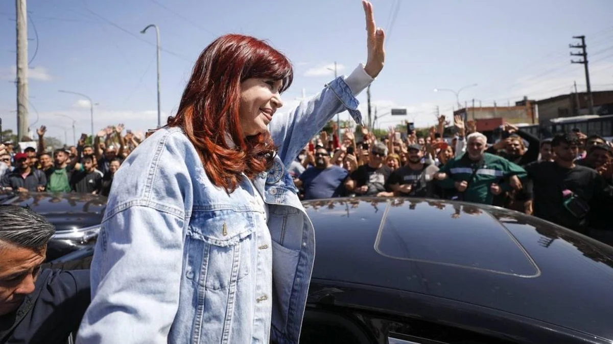 Presentaron un amparo colectivo en La Plata para que Cristina Kirchner sea candidata