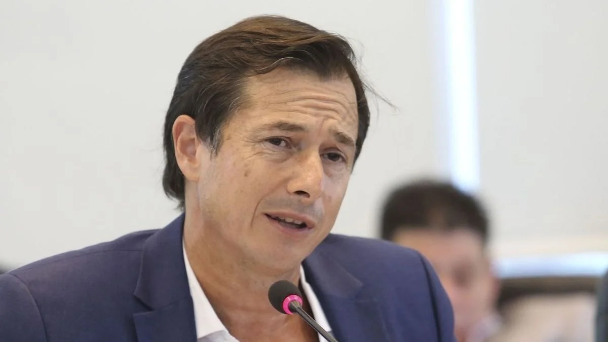 Lipovetzky: "ABSA está mal gestionada y la ciudad sufre el problema del agua"