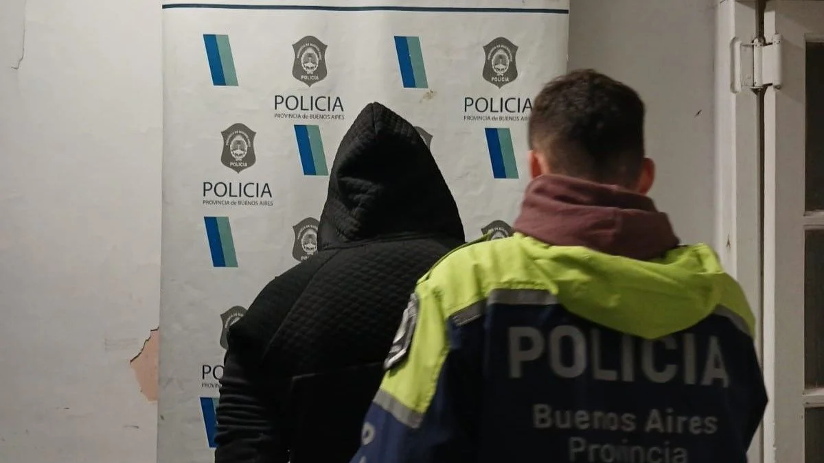 Defecó en plena calle de Berisso, insultó a la Policía y fue aprehendido