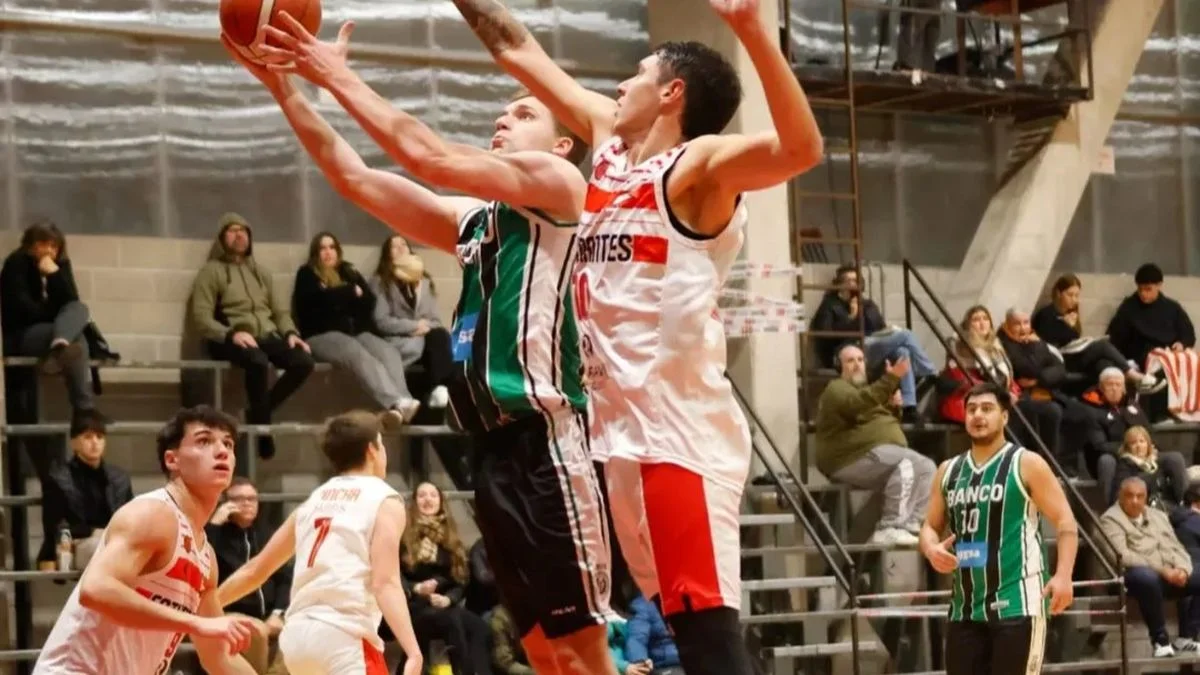Estudiantes perdió el invicto en APdeB ante Banco Provincia