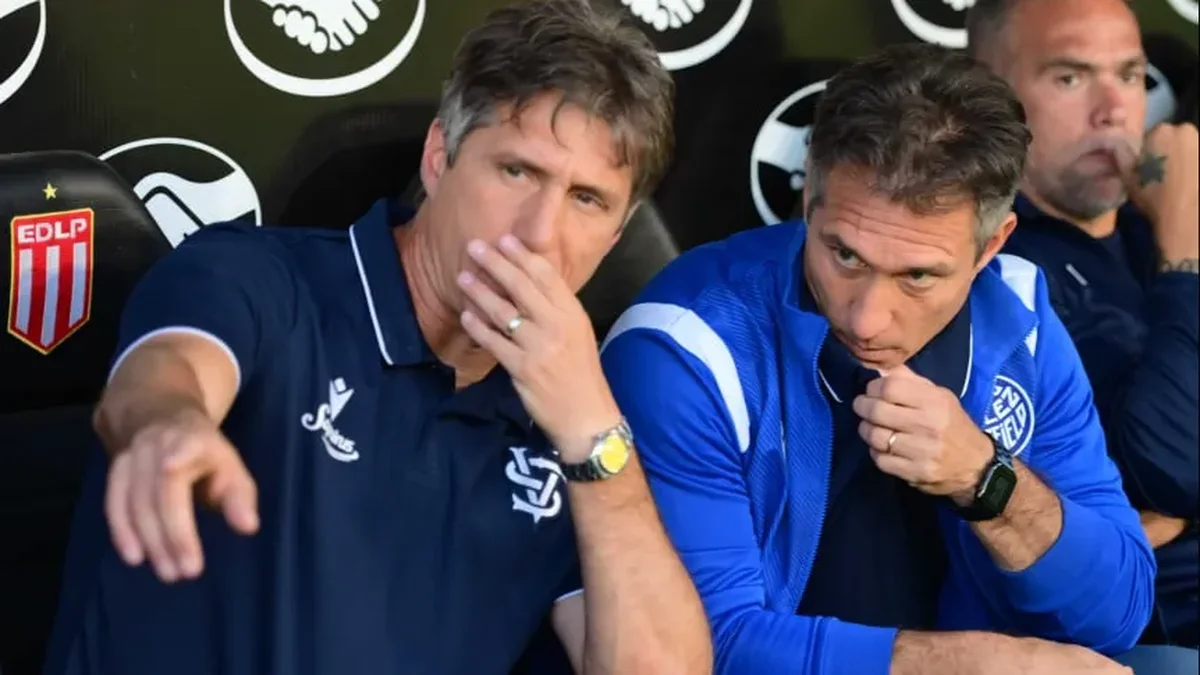 Guillermo Barros Schelotto fue el centro de atención en el Estadio UNO