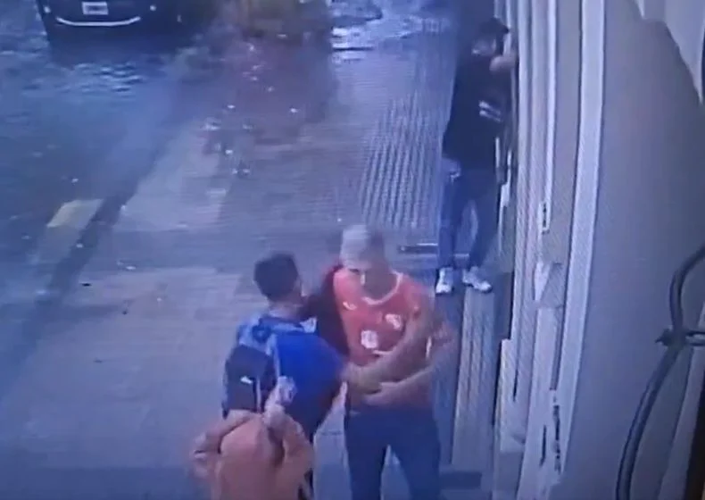 Intentaron enga&ntilde;ar a una vecina de La Plata para meterse a su casa