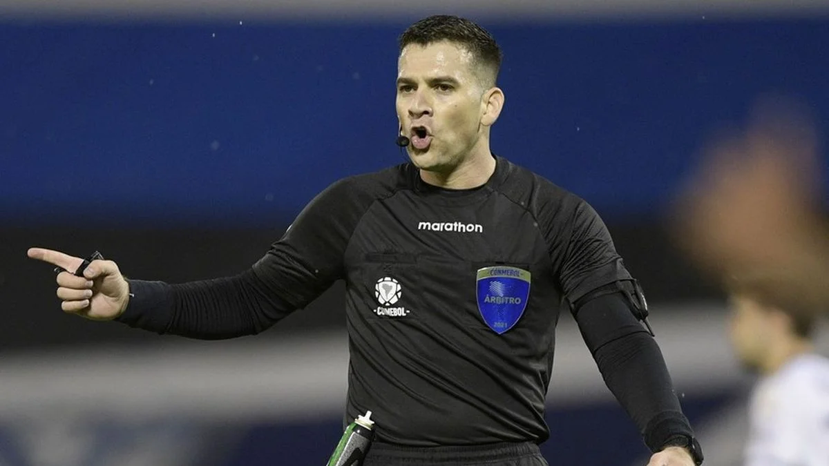 Derlis López, el árbitro para Estudiantes en Libertadores