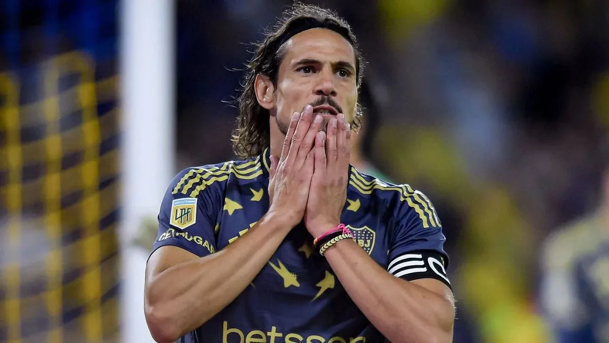 El ex Estudiantes que intentó seducir a Cavani por instagram