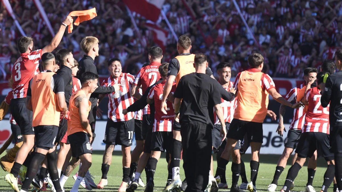 Estudiantes le ganó a un pobre Gimnasia y volvió a festejar en el Clásico