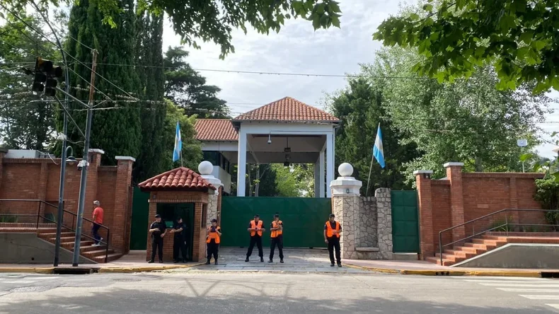 Encontraron muerto a un soldado en la Quinta de Olivos