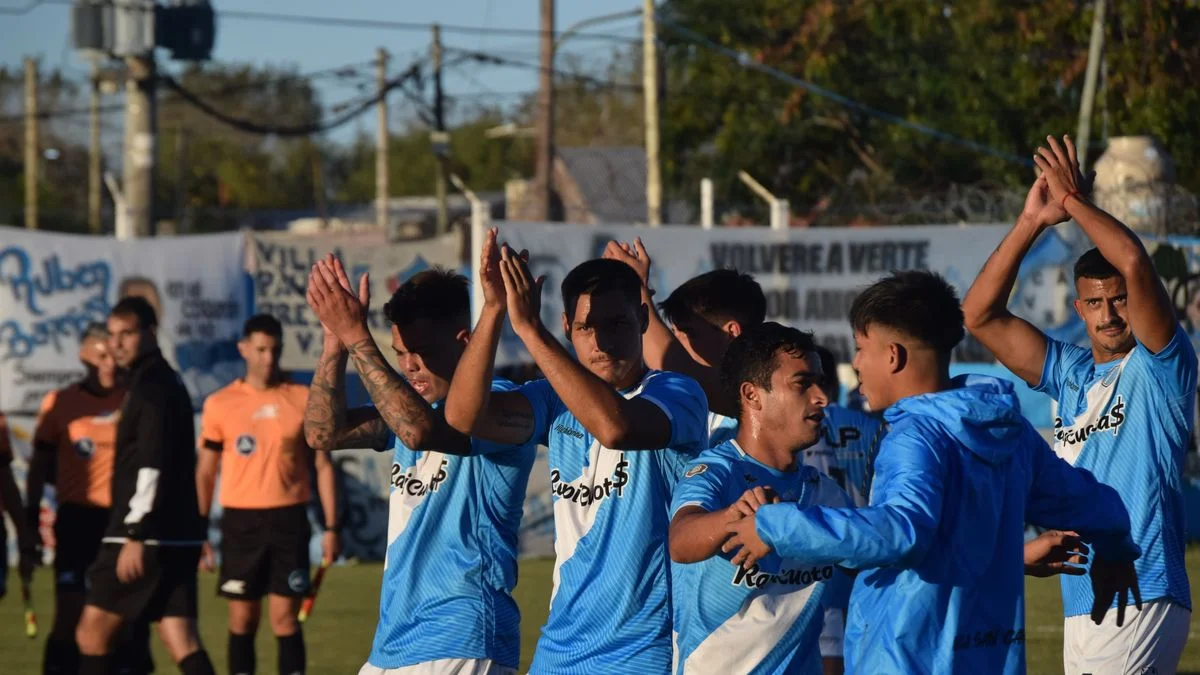 Villa San Carlos ganó en Berisso y mira a todos desde arriba
