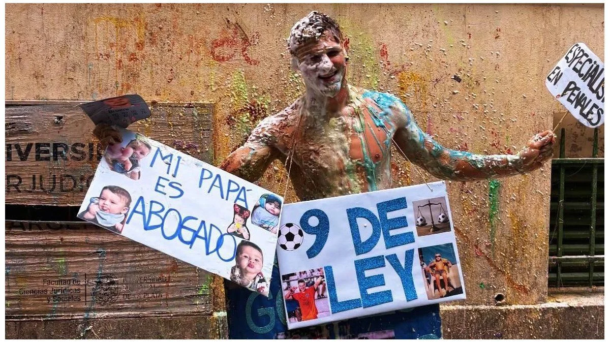 Un ex Estudiantes se recibió de abogado en la UNLP