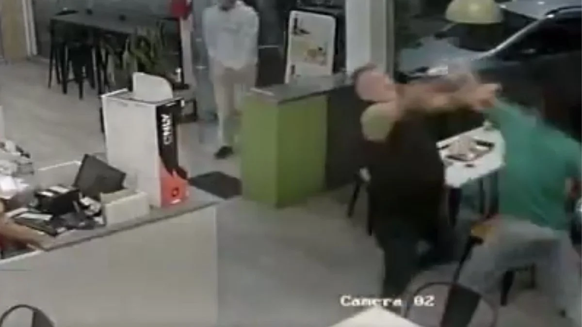 Un hombre fue apuñalado tras una feroz pelea en una estación de servicio de La Plata