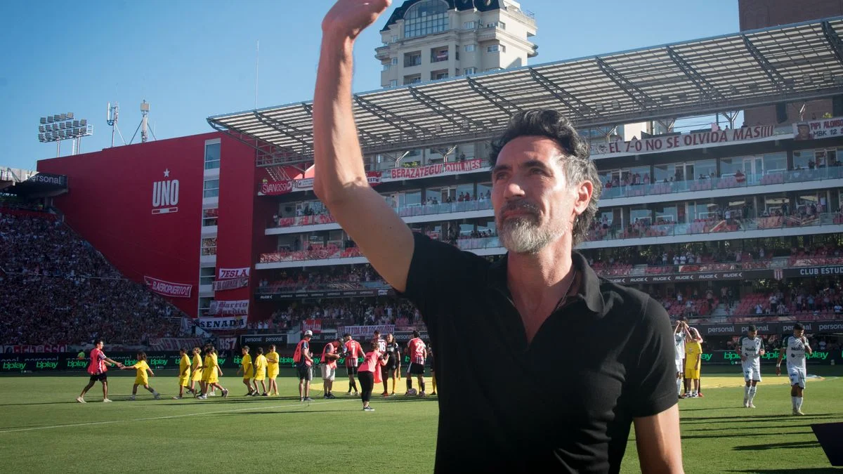 Las mejores fotos de la despedida de Domínguez en UNO