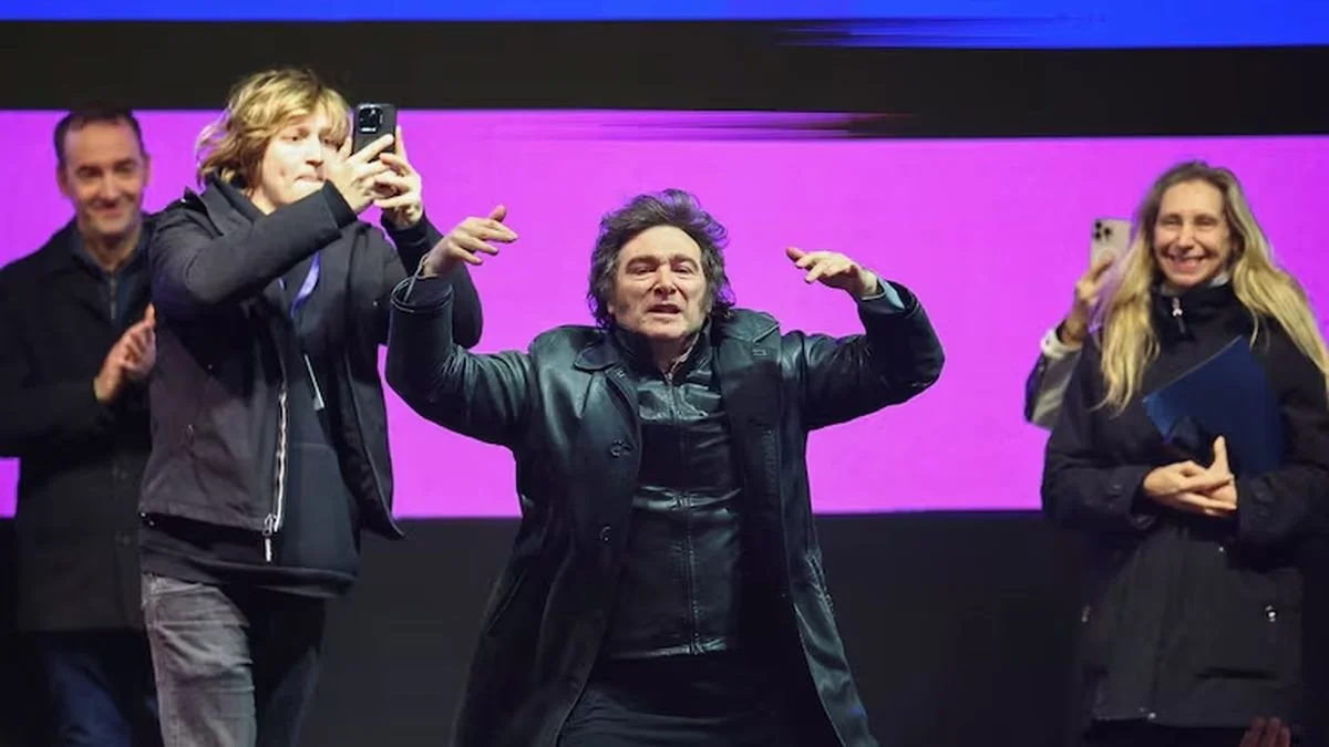 Milei se pone al frente del tramo final de la campaña y prepara el desembarco en territorio bonaerense