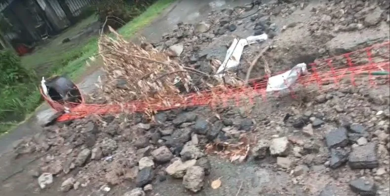 En San Carlos los vecinos arreglaron los desagües y piden respuestas