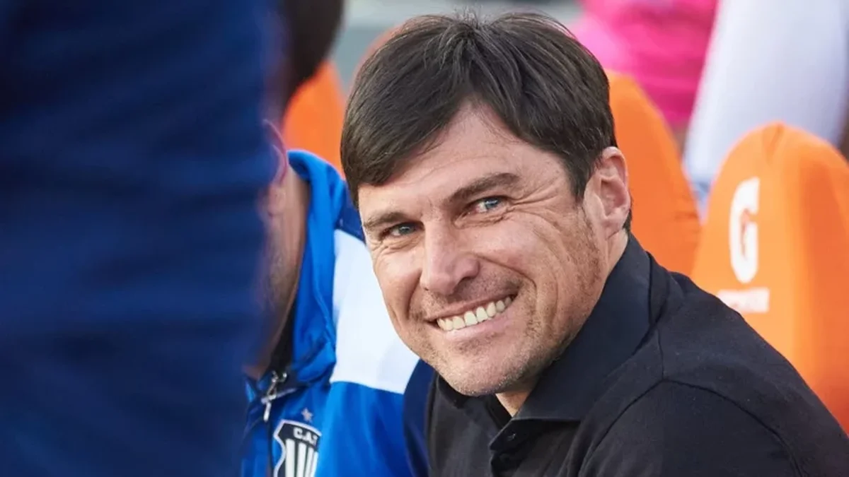 Alexander Medina en Estudiantes: ¿Cómo será su contrato?