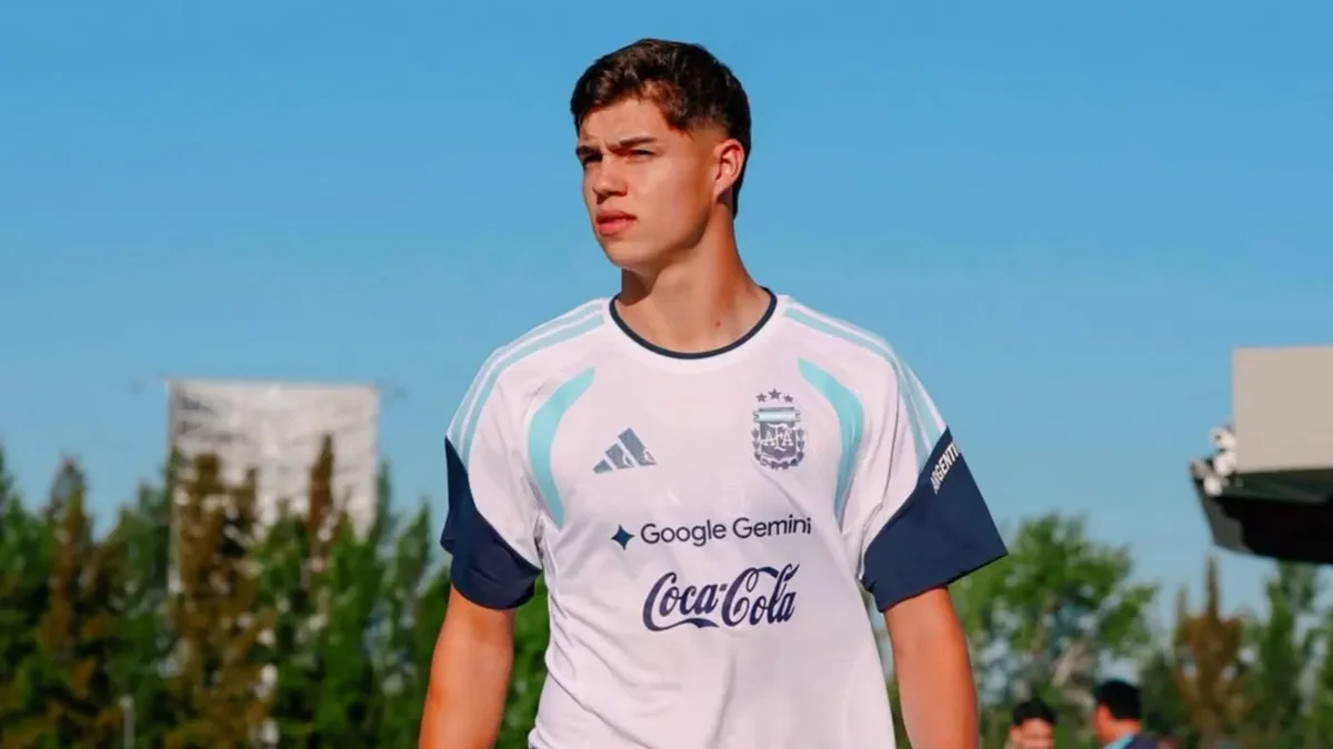 Tomás Palacios sumó minutos en el entrenamiento de la Selección Argentina