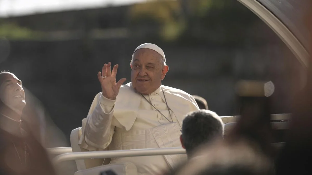 El médico del papa Francisco reveló detalles de sus últimos momentos de vida