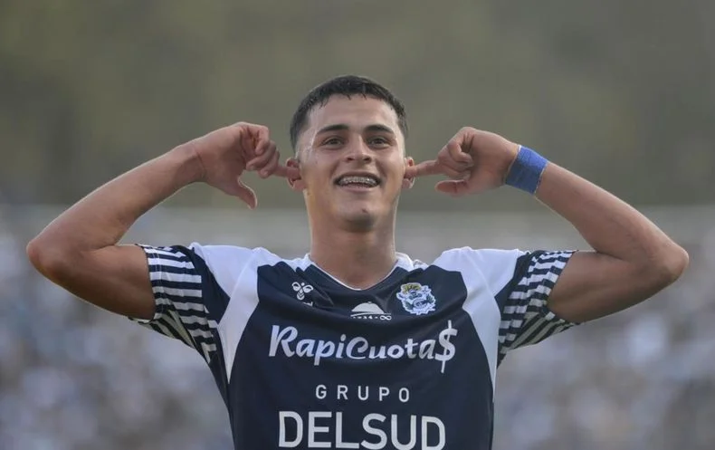 El ex Gimnasia dejar&iacute;a la Premier League para jugar la Copa CONMEBOL Libertadores