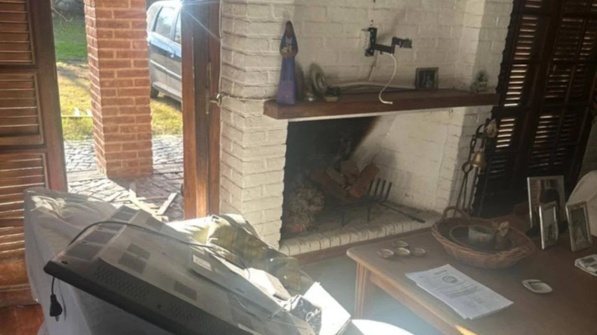 Raid delictivo en Villa Castells: delincuentes robaron dos casas