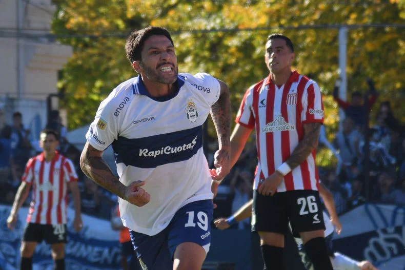 Lucas Castro podr&iacute;a volver a ser convocado en Gimnasia