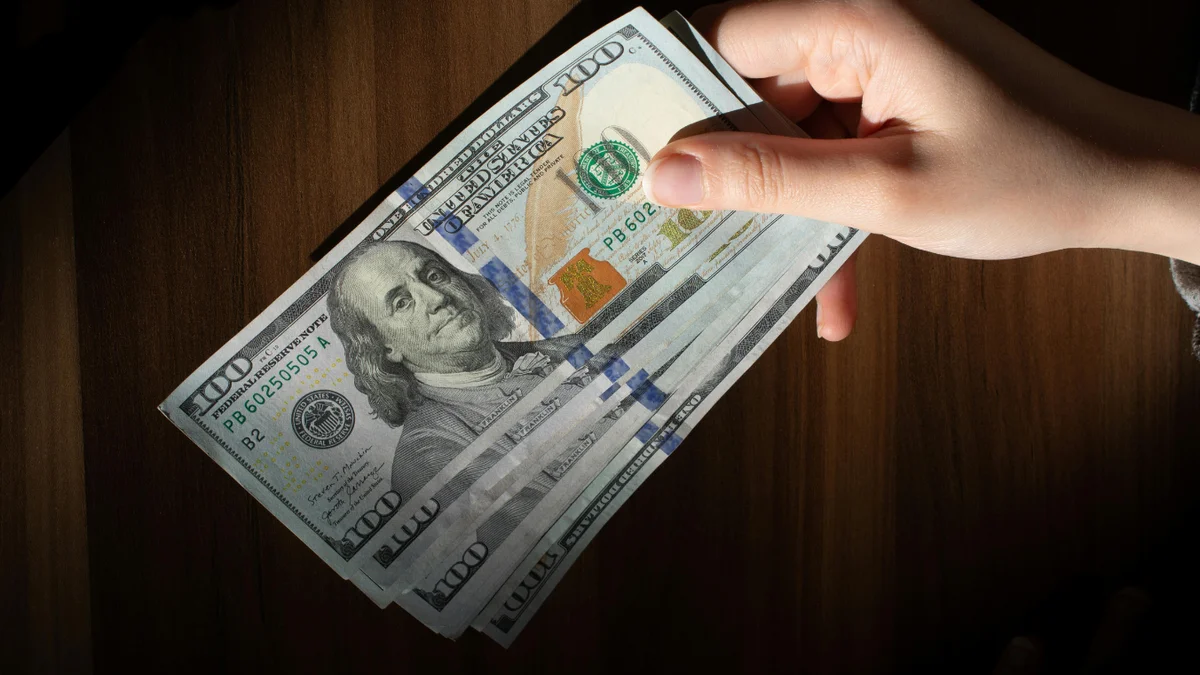 Del cepo al "rulo" millonario: las agencias de cambio de La Plata detrás de la causa por dólar oficial