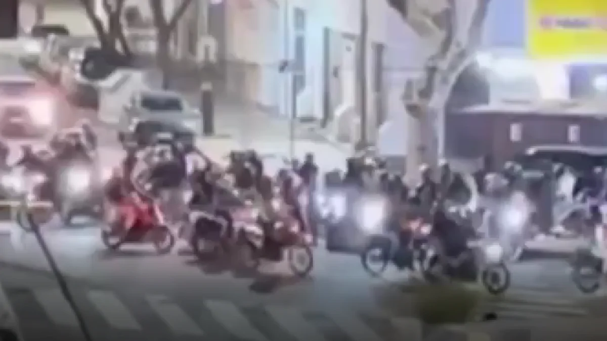 Las caravanas de motos volvieron a generar caos en la noche de La Plata