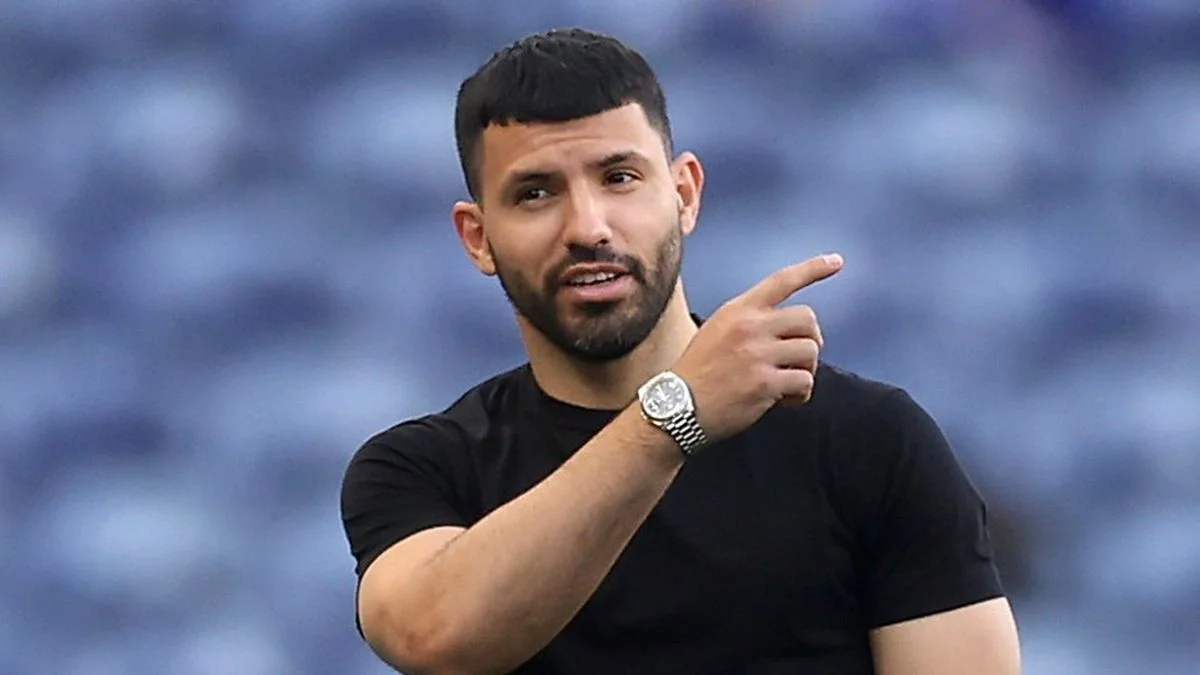 Kun Agüero picante: "Históricamente Estudiantes es más que Racing"